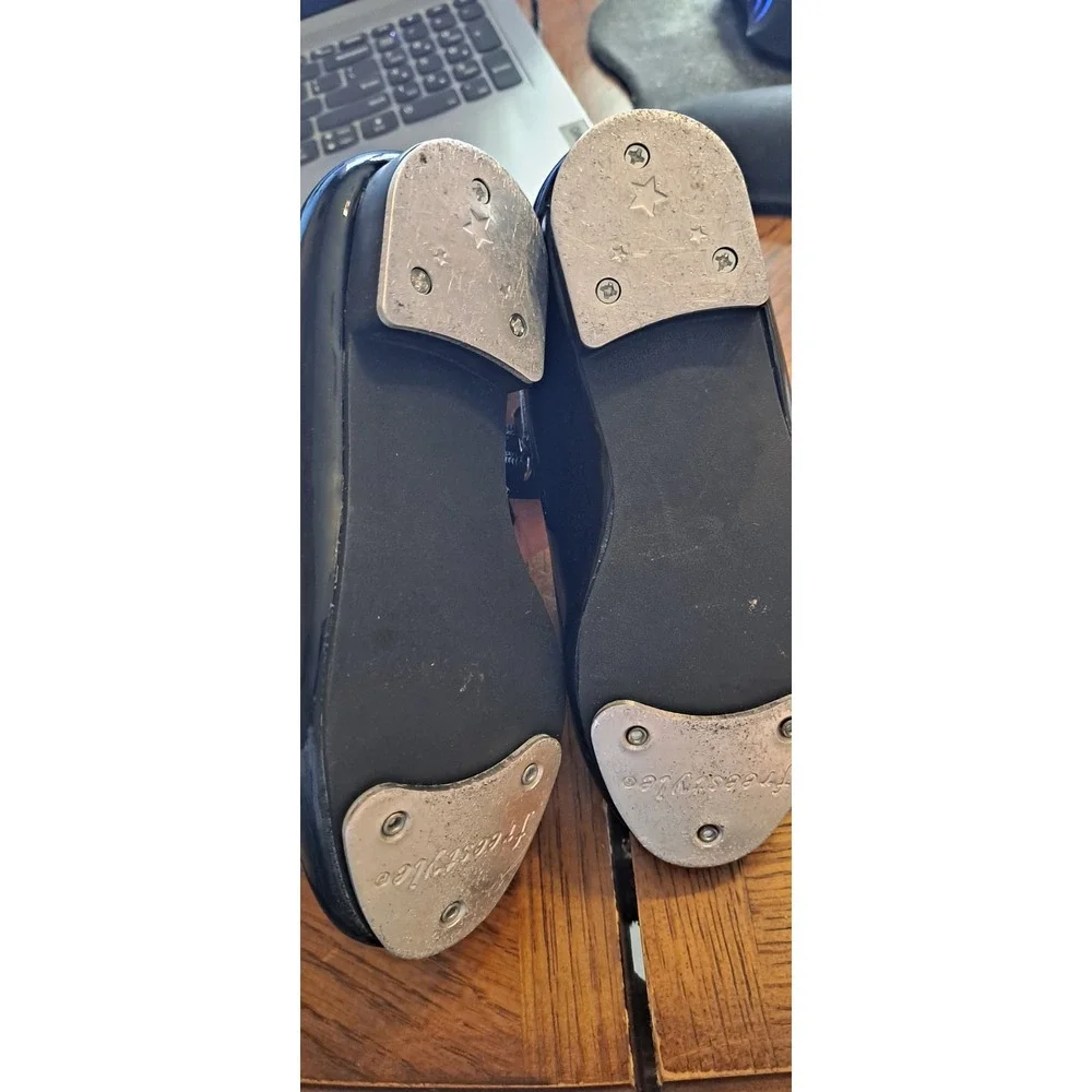 Danskin Freestyle Patent‎ Black Tap Dance Shoes Girls Size 9